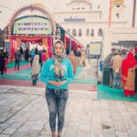 Gurleen Chopra Instagram - Dhan jigra kalgiyaan vale da, putt chaar dharam to vaar Geya 🙏🏻 Gurudwara Sri Fatehgarh Sahib
