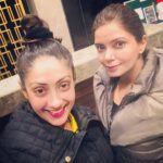 Gurleen Chopra Instagram - *मिलते 💕रहना सबसे.💕.* *किसी ना किसी 💕बहाने से...* *रिश्ते मजबूत 💕बनते ह💕ै* *दो पल साथ बिताने से..!💕💕!* Homeland Heights Sector 70 Mohali