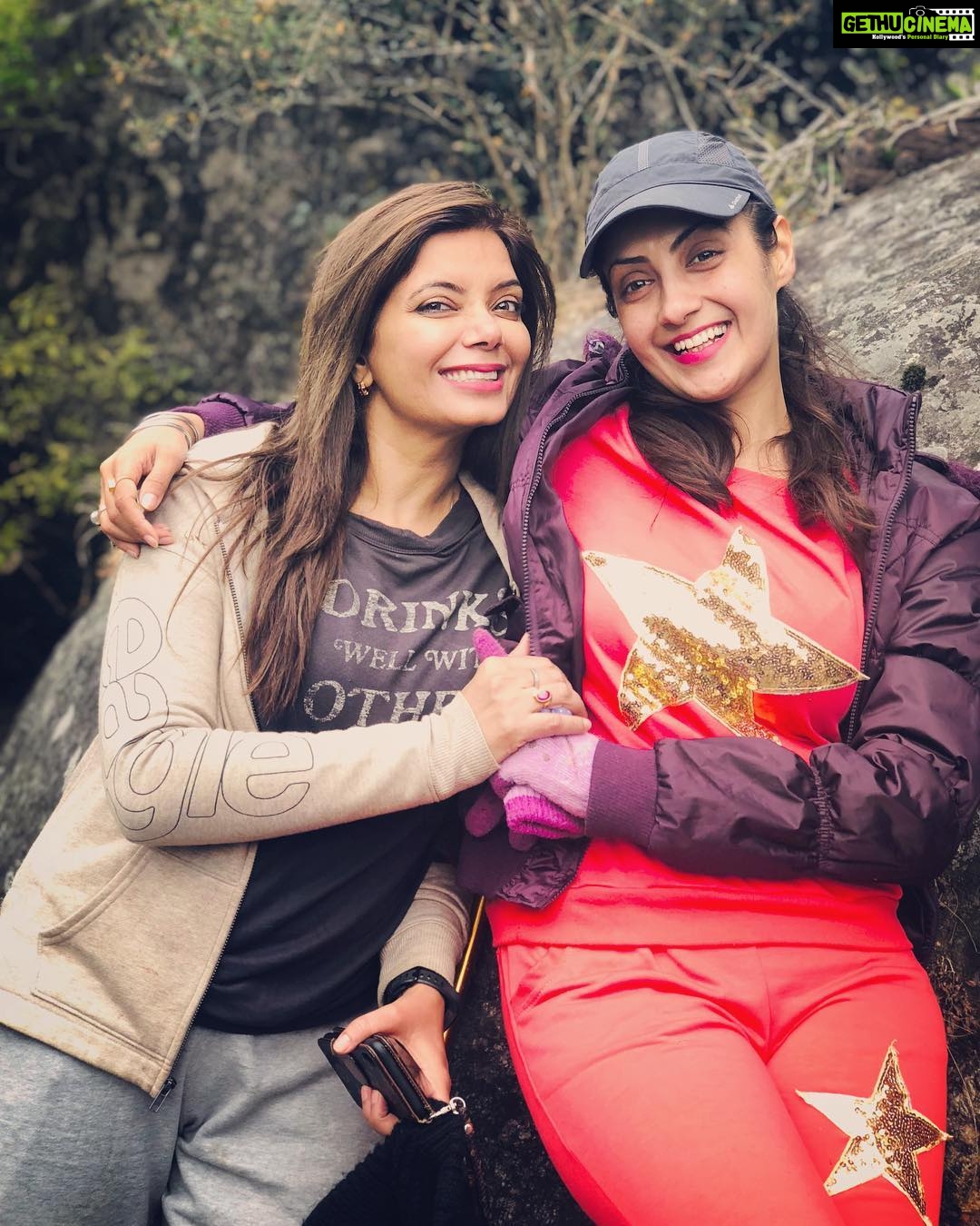 Gurleen Chopra Instagram - Happy birthday beautiful friend may your day be as beautiful as you, you are blessed by god in all ur ways... love u didi 🎂💐🎂💐🎂💐🎂💐 Churdhar Tourism