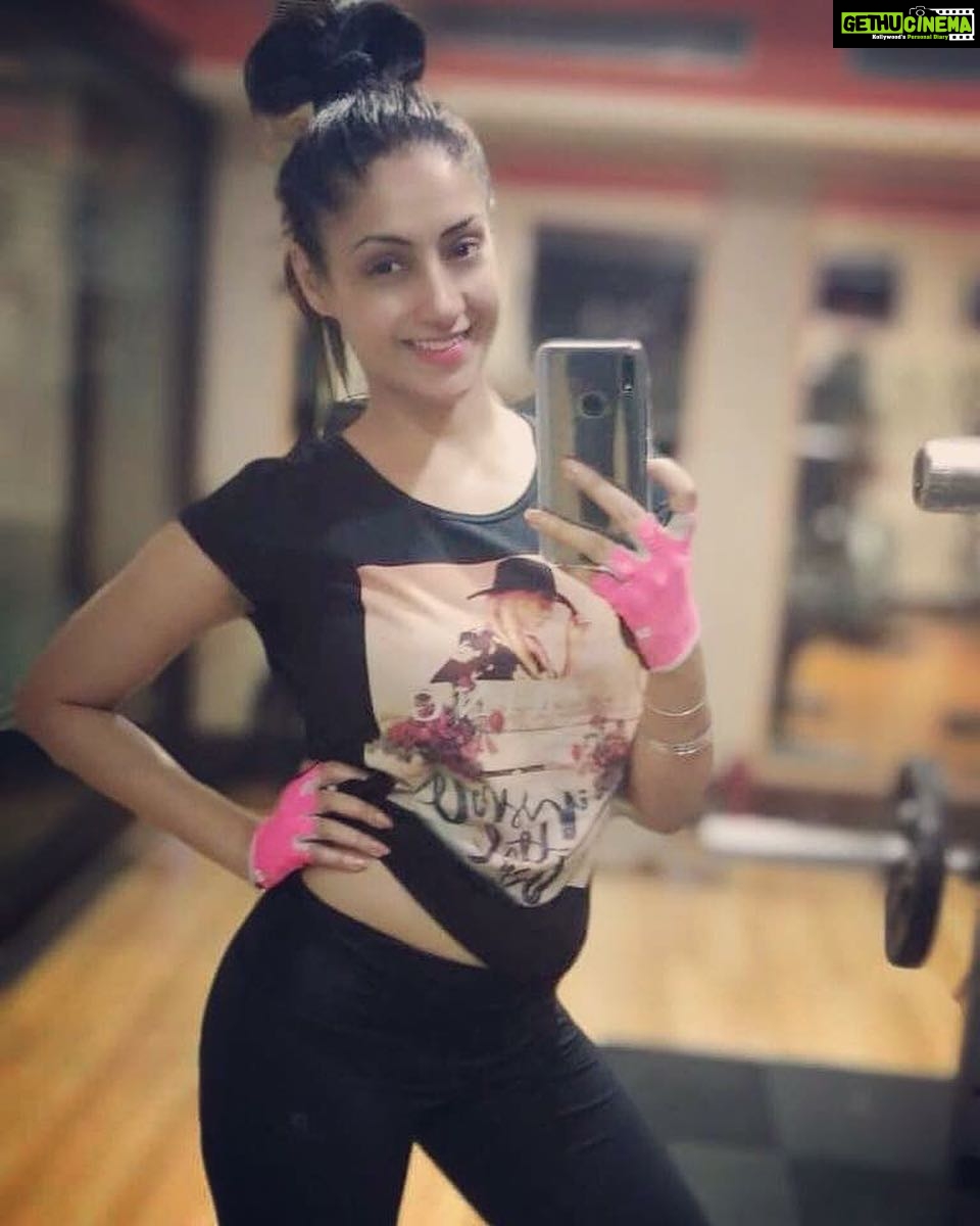 Gurleen Chopra Instagram - Take your time. Recharge and come back stronger #mondaymotivation #lovelife Hyderabad