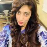 Gurleen Chopra Instagram - A woman who cuts her hair is about to change her life.....thx Shano u r a wonderful gal,, May Baba ji gives u all the happiness of this world...#newhaircut #newmovie #newlook @shanohanspal11 Hakim's Aalim Hair 'N' Tattoo Lounge