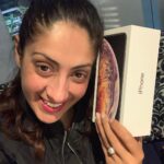 Gurleen Chopra Instagram - It feels so good when you pamper yourself with little indulgence in the new year....I did the same to myself with new IPH XS MAX.....😊 HELLO 2019 .....