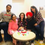 Gurleen Chopra Instagram - On this day A QUEEN was born 👑 happy bday to me 😊 thankyou baba ji for everything 🙏🏻🙏🏻 Radisson Chandigarh Zirakpur