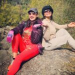Gurleen Chopra Instagram - Happy birthday beautiful friend may your day be as beautiful as you, you are blessed by god in all ur ways... love u didi 🎂💐🎂💐🎂💐🎂💐 Churdhar Tourism