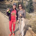 Gurleen Chopra Instagram - Happy birthday beautiful friend may your day be as beautiful as you, you are blessed by god in all ur ways... love u didi 🎂💐🎂💐🎂💐🎂💐 Churdhar Tourism