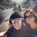 Gurleen Chopra Instagram - Happy birthday beautiful friend may your day be as beautiful as you, you are blessed by god in all ur ways... love u didi 🎂💐🎂💐🎂💐🎂💐 Churdhar Tourism