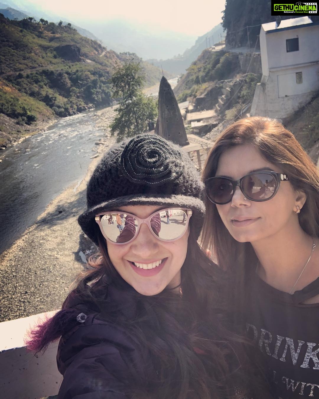 Gurleen Chopra Instagram - Happy birthday beautiful friend may your day be as beautiful as you, you are blessed by god in all ur ways... love u didi 🎂💐🎂💐🎂💐🎂💐 Churdhar Tourism