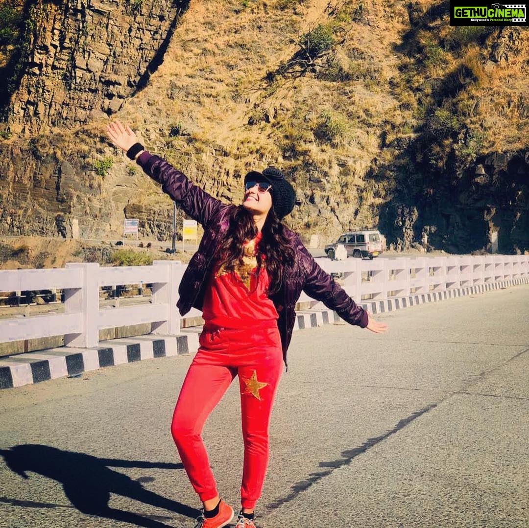 Gurleen Chopra Instagram - Until you spread your wings, you will have no idea how far you can fly...#enjoylife #treckingtrip#kauravkund @backpackhikers Nalagarh Himachal