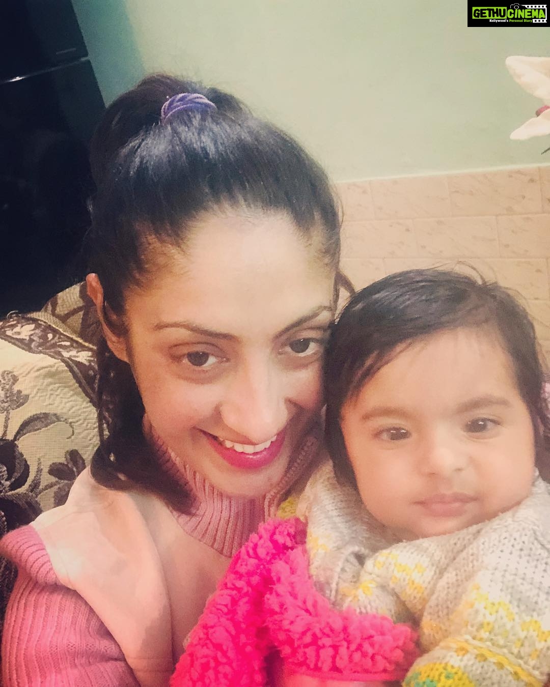 Gurleen Chopra Instagram - I am a girl, I am smart & I am strong and I can do anything... 👧