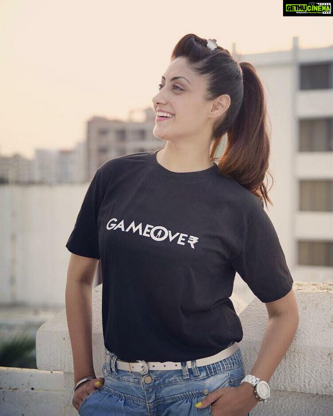 Gurleen Chopra Instagram - Memories are the key not to the past, but to the future