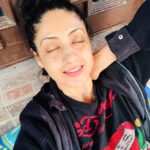 Gurleen Chopra Instagram - Dhoondh liya hai yeh jag sara,apna ghar hai sabse pyara ( enjoying in chd my home town ) Chandigarh