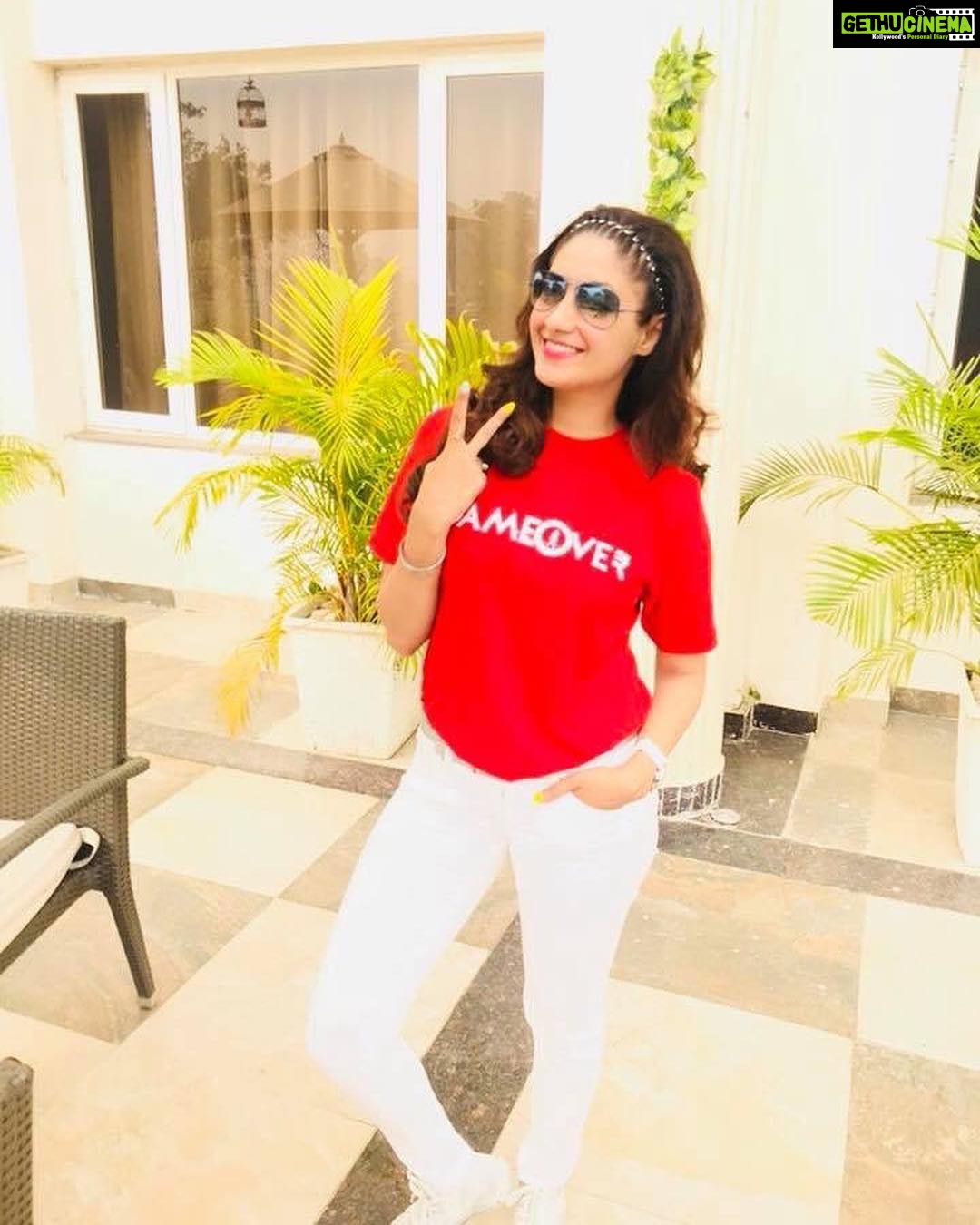 Gurleen Chopra Instagram - Memories are the key not to the past, but to the future