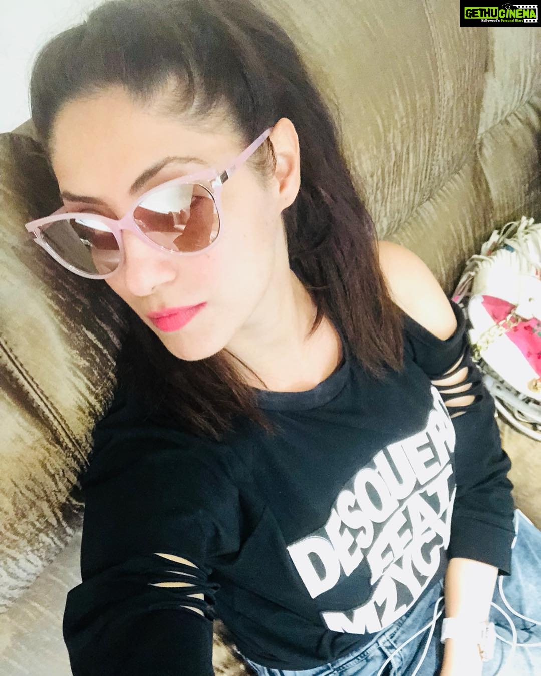 Gurleen Chopra Instagram - Holiday is over, time to go back to reality, gonna miss my hometown for sure 😒🤦🏼♀️ bye bye chd ✈️ Chandigarh International Airport
