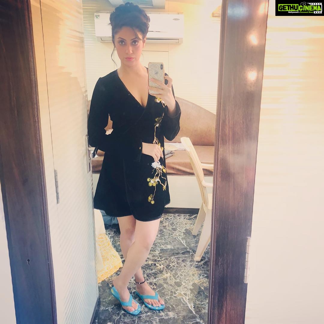 Gurleen Chopra Instagram - Shark don’t swim with fish.. ( have a great start of week )
