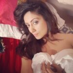 Gurleen Chopra Instagram - Dnt be easy to define. Let them wonder about you ( happy weekend) Mumbai, Maharashtra