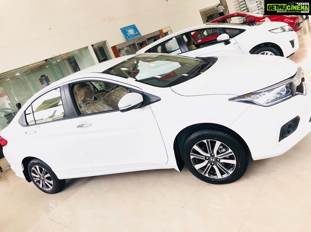 Gurleen Chopra Instagram - May your new car take you to new places with new people and open up new opportunities in your life congrats both of you 👫... Honda Courtesy Honda