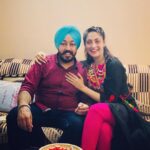 Gurleen Chopra Instagram - Bhena naal jag utte rishtey dariya hundia ne, veera naal jagg utte sardariya hundia ne ( happy rakhri everyone )