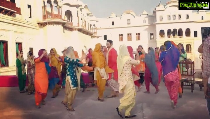 Gurleen Chopra Instagram - Making of Rangi gayi song enjoy 8 days to go 16th July worldwide premiere #lakhwinderwadaliofficial #parmodsharmarana_director #tseries