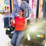 Gurleen Chopra Instagram - Hi Guys .....the face of this faceless (my soulmate ) will be revealed to you very soon...stay tuned .....😘😘 Phoenix Mall, Lower Parel, Mumbai