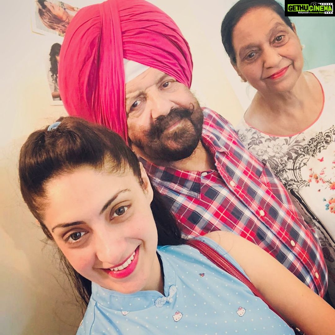 Gurleen Chopra Instagram - No one in this world can love a girl more than her father ( happy Father’s Day )