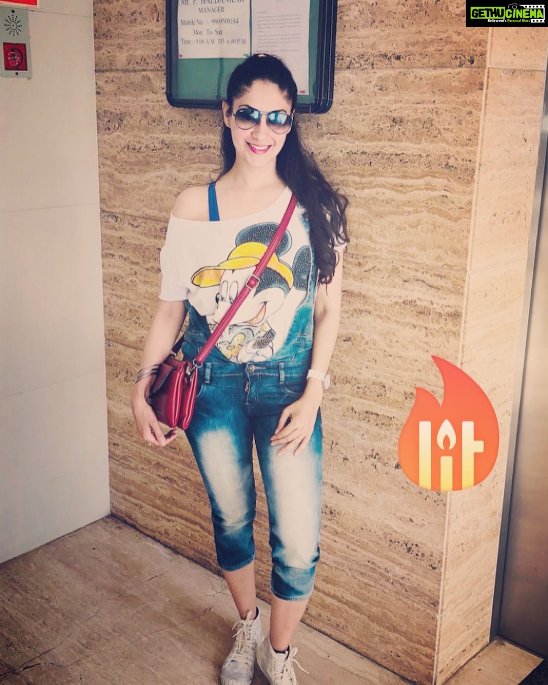 Gurleen Chopra Instagram - You are the artist of your life, Dnt give the paintbrush to anyone else ....