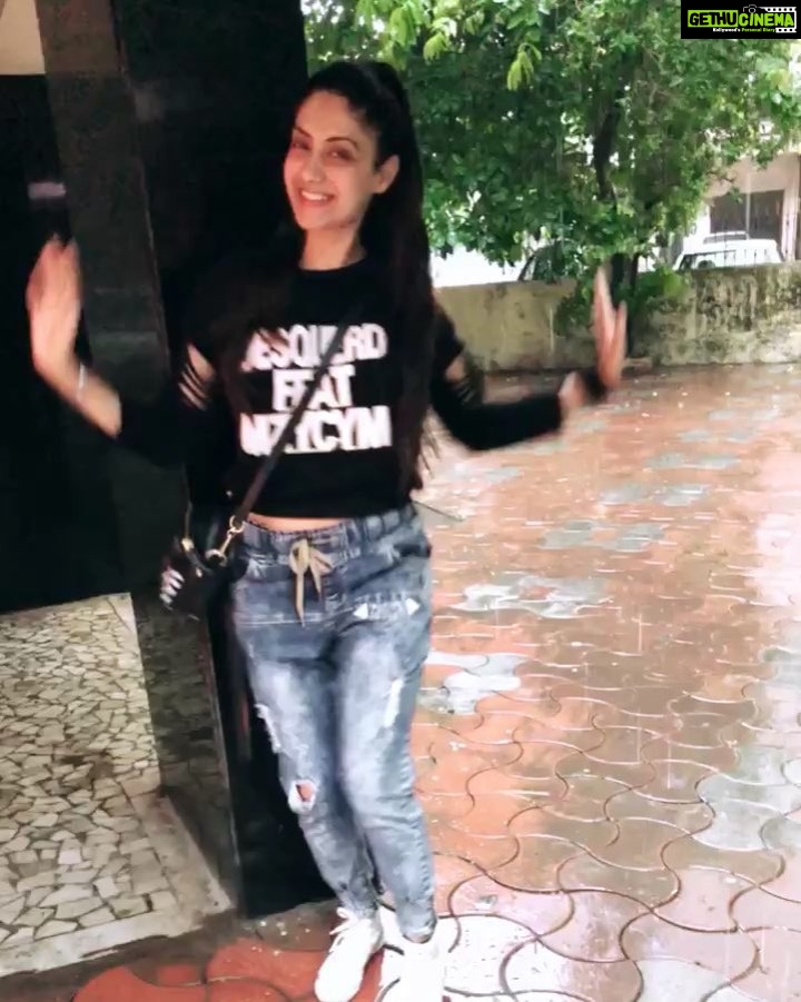 Gurleen Chopra Instagram - Love dancing in rain ☔️