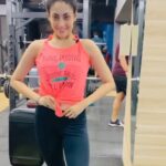Gurleen Chopra Instagram – DO THIS EXCERCISE 100 REPS FOR TONED & FLAT TUMMY 🏋️‍♀️💃🍱 @counsellingwith.gc