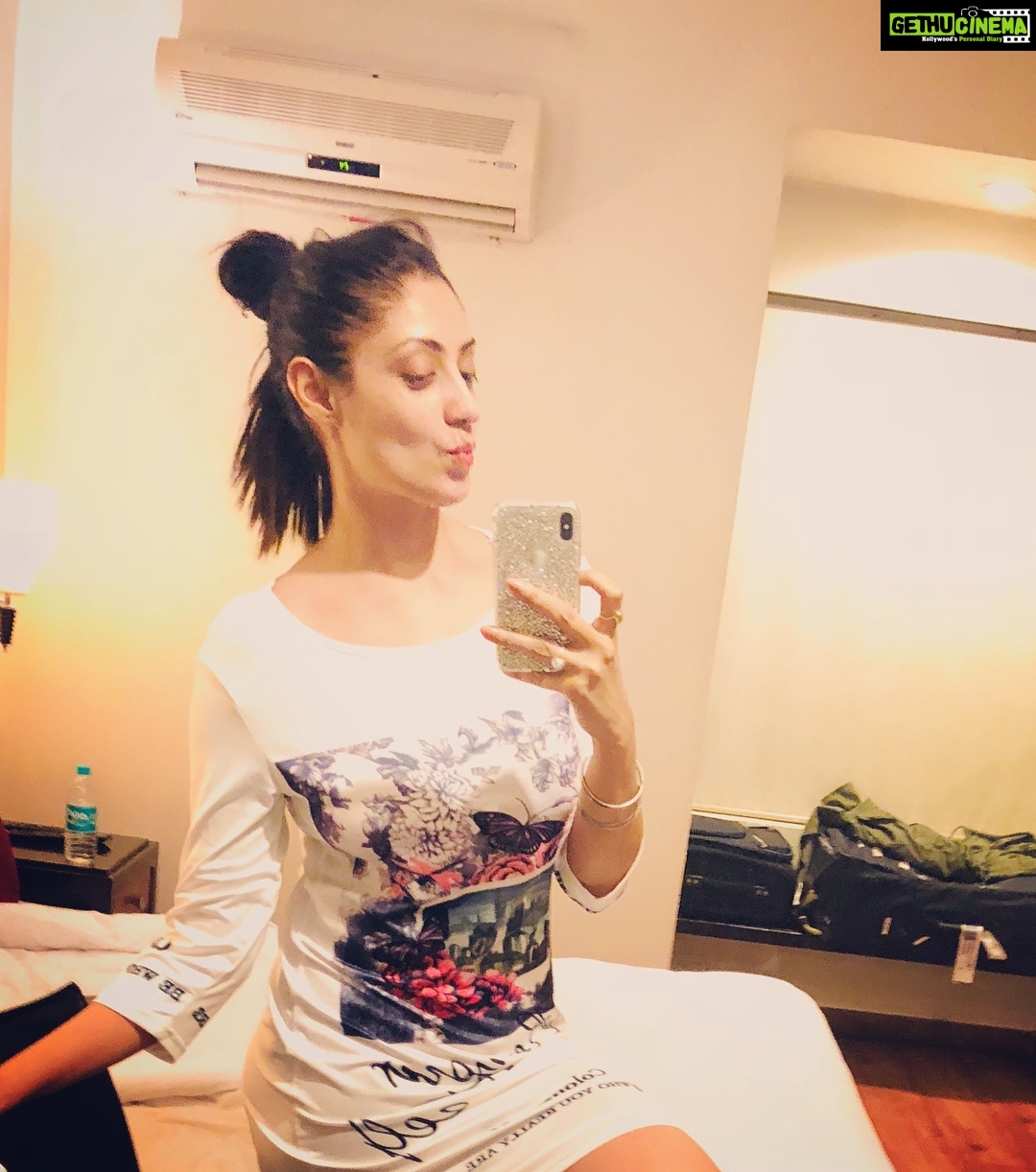 Gurleen Chopra Instagram - Love yourself for who you are ( Gudmng from hyd ) Jubilee Hills