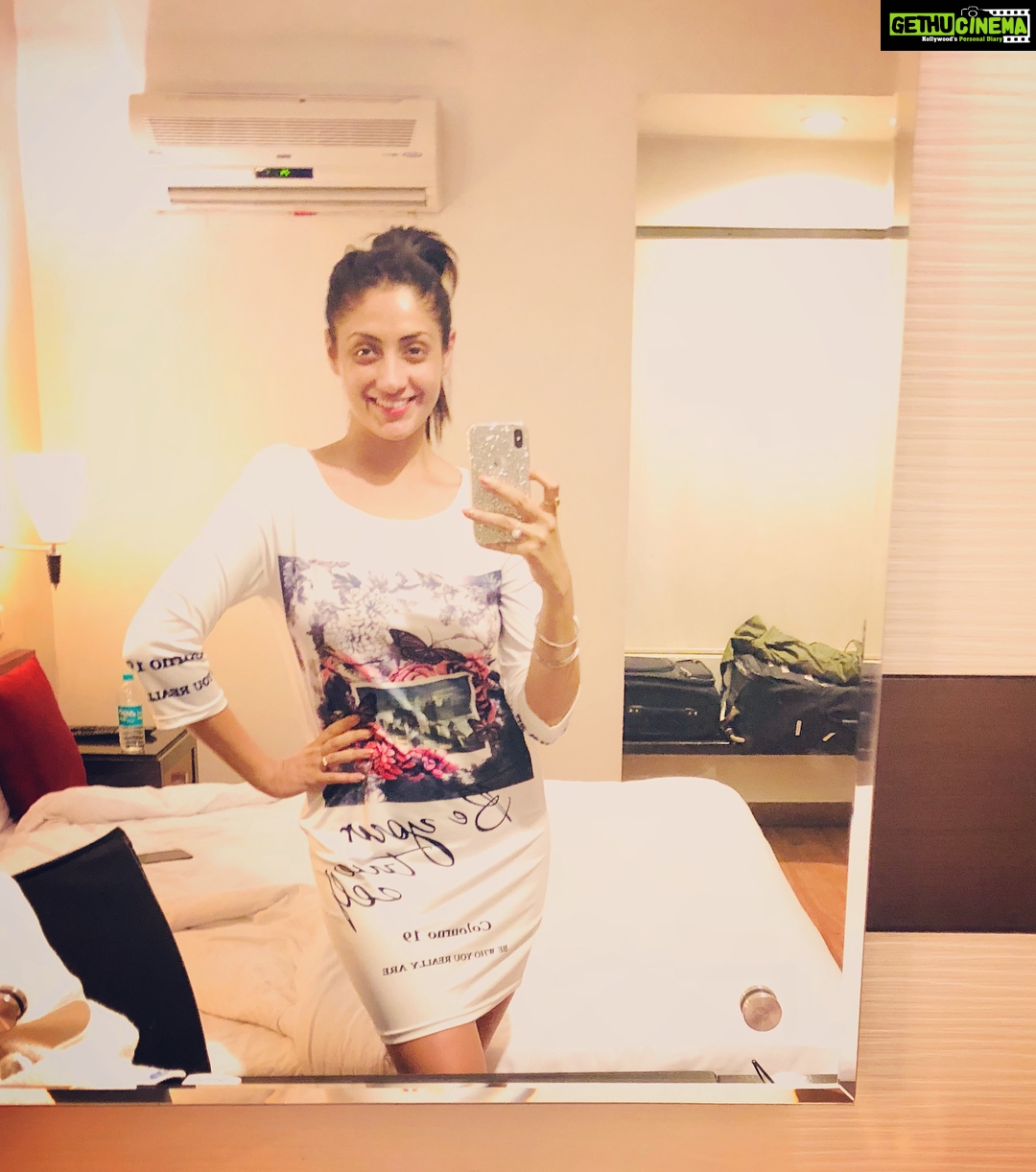 Gurleen Chopra Instagram - Love yourself for who you are ( Gudmng from hyd ) Jubilee Hills