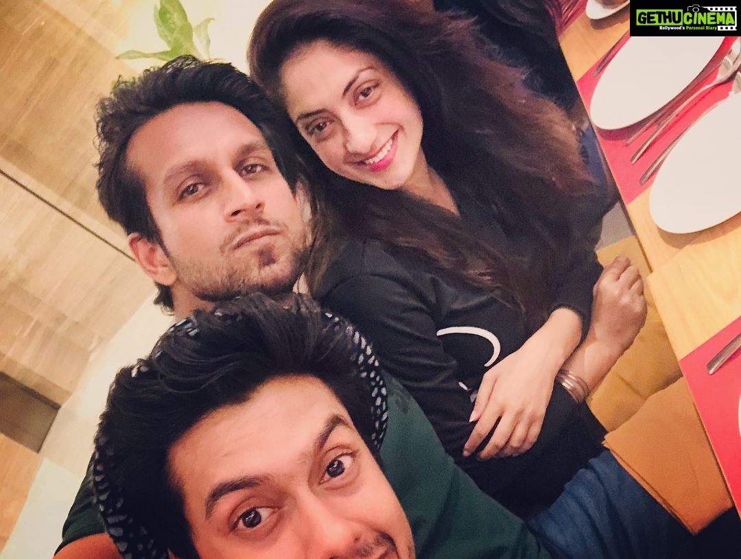 Gurleen Chopra Instagram - First schedule of my Hindi movie wrapped up happily with lots of sweet memories 🎥