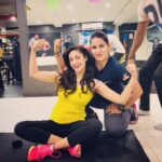 Gurleen Chopra Instagram – Eat well, work out, smile more ( new friends in Baroda gym ) Lifetime fitness