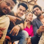 Gurleen Chopra Instagram - Having fun at the location#breakbetweenshots @mohitmadaanofficial @saurav_chakrabarti #bollywoodmovie Orbit99