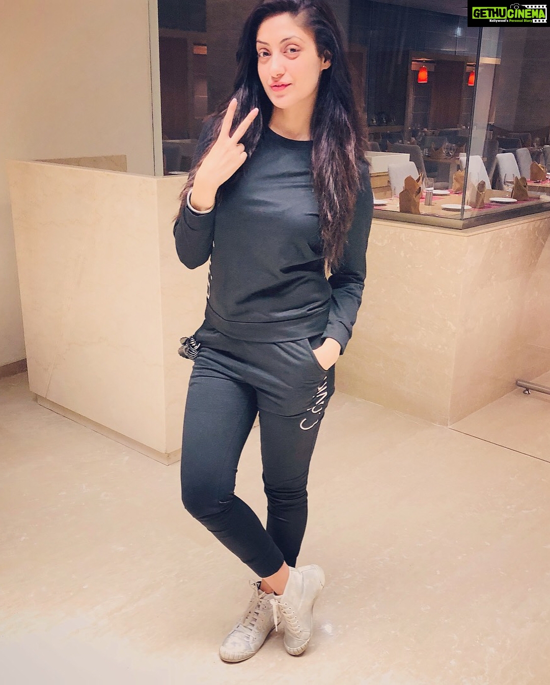 Gurleen Chopra Instagram - Behind every successful woman is HERSELF ( happy women’s day ) . Sayaji Vadodara