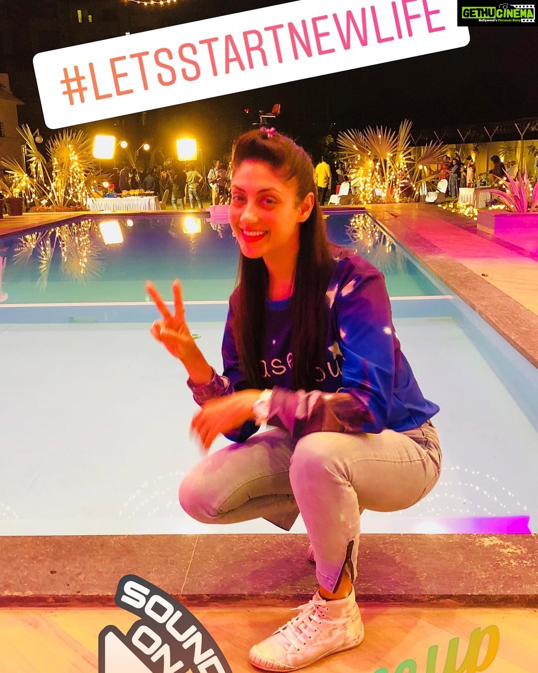Gurleen Chopra Instagram - New script, new set, new people, new life, but different role, different Gurleen chopra π₯π₯π₯π₯π₯π₯ letβs roll Vadodara, Gujarat, India