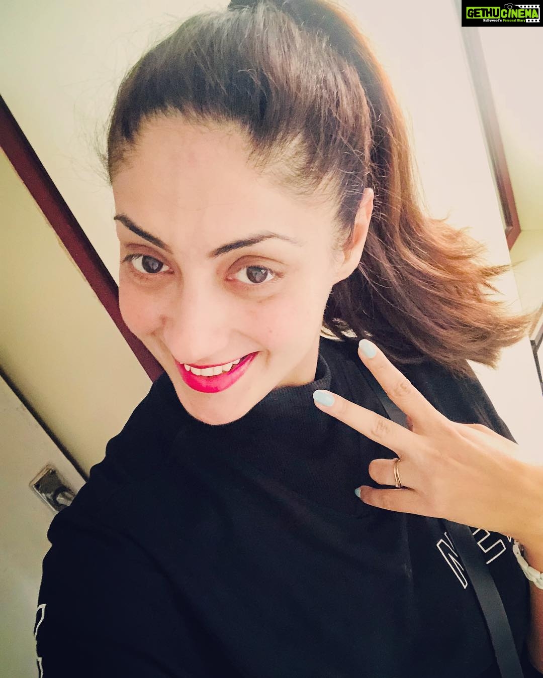 Gurleen Chopra Instagram - May the LOHRI burn up all the times of sadness, sorrows & bring in warmth of joy, happiness & love in abundance.... HAPPY LOHRI EVERYONE