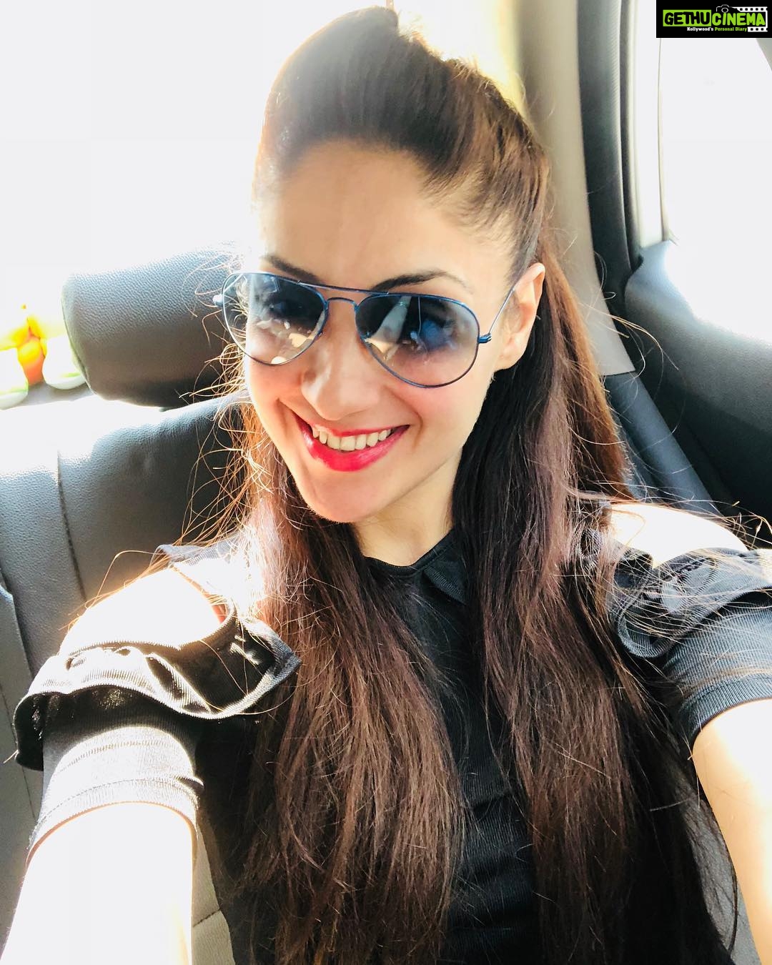 Gurleen Chopra Instagram - It’s MONDAY time to SPARKLE & SHINE