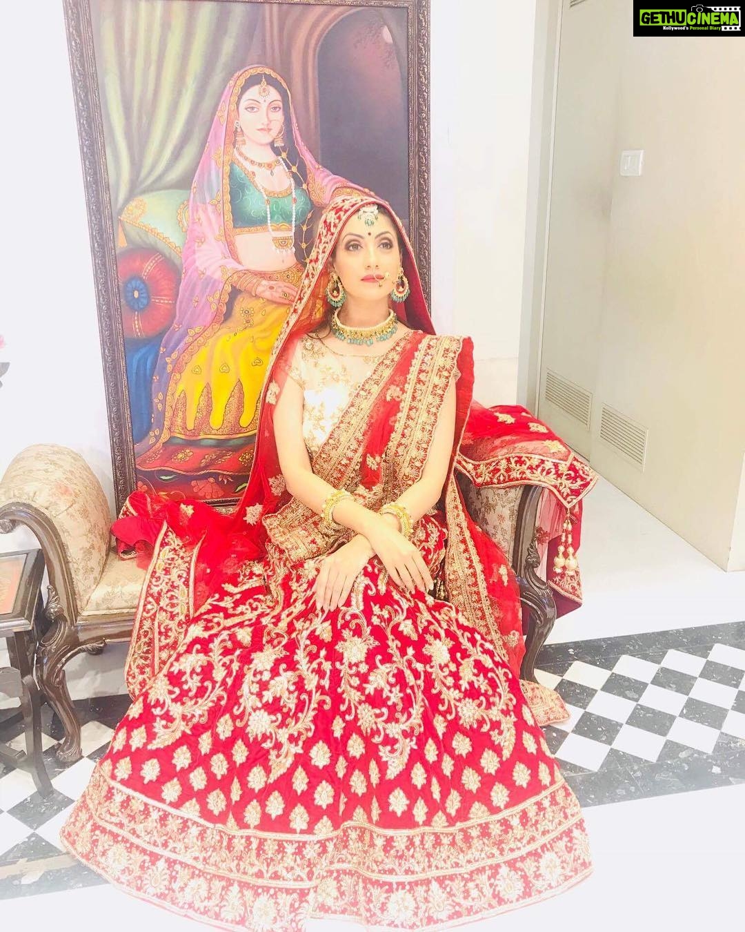 Gurleen Chopra Instagram - This is my year of DREAMS coming TRUE 🌟🌟🌟 HAPPY NEW YEAR EVERYONE outfit by RAJKUMARI