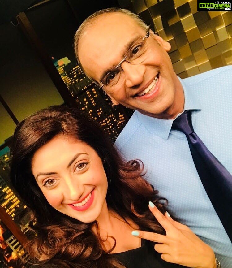 Gurleen Chopra Instagram - Komal Ji ke Saath aik Click, Matlab Picture Hit 😎 #CritcKing #gameover #movie #critic #KomalNahata #etcbollywood #mediatribe