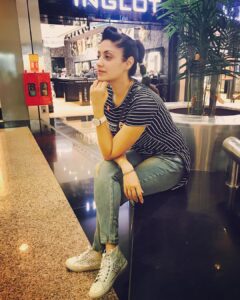 Gurleen Chopra Instagram - I am a simple person who hides a thousand feelings behind the happiest smile 🤷‍♀️🤷‍♀️🤷‍♀️thx baba ji 🙏🏻🙏🏻🙏🏻🙏🏻🙏🏻 for everything jo tusi Hun tak ditta 🎥🎥🎥🎥🌟🌟🌟🌟🌟
