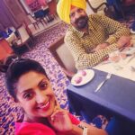 Gurleen Chopra Instagram - No body on earth 🌏 can ever love you more dan your parents Hotel Mountview, Chandigarh