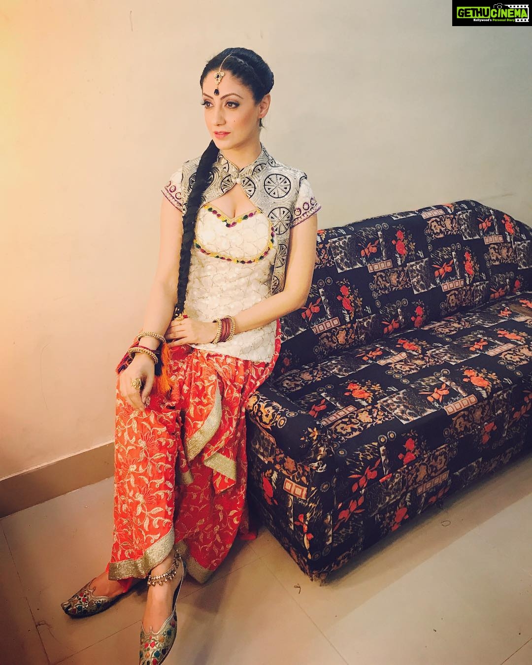 Gurleen Chopra Instagram - The goal is not to be in the same place NEXT YEAR 🌟🌟🌟🌟🌟