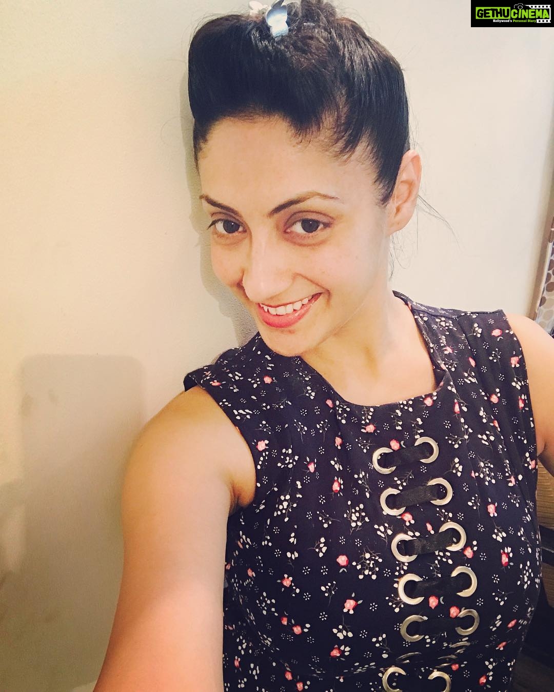 Gurleen Chopra Instagram - Happiness is the highest form of SUCCESS 🌟🌟🌟🌟🌟
