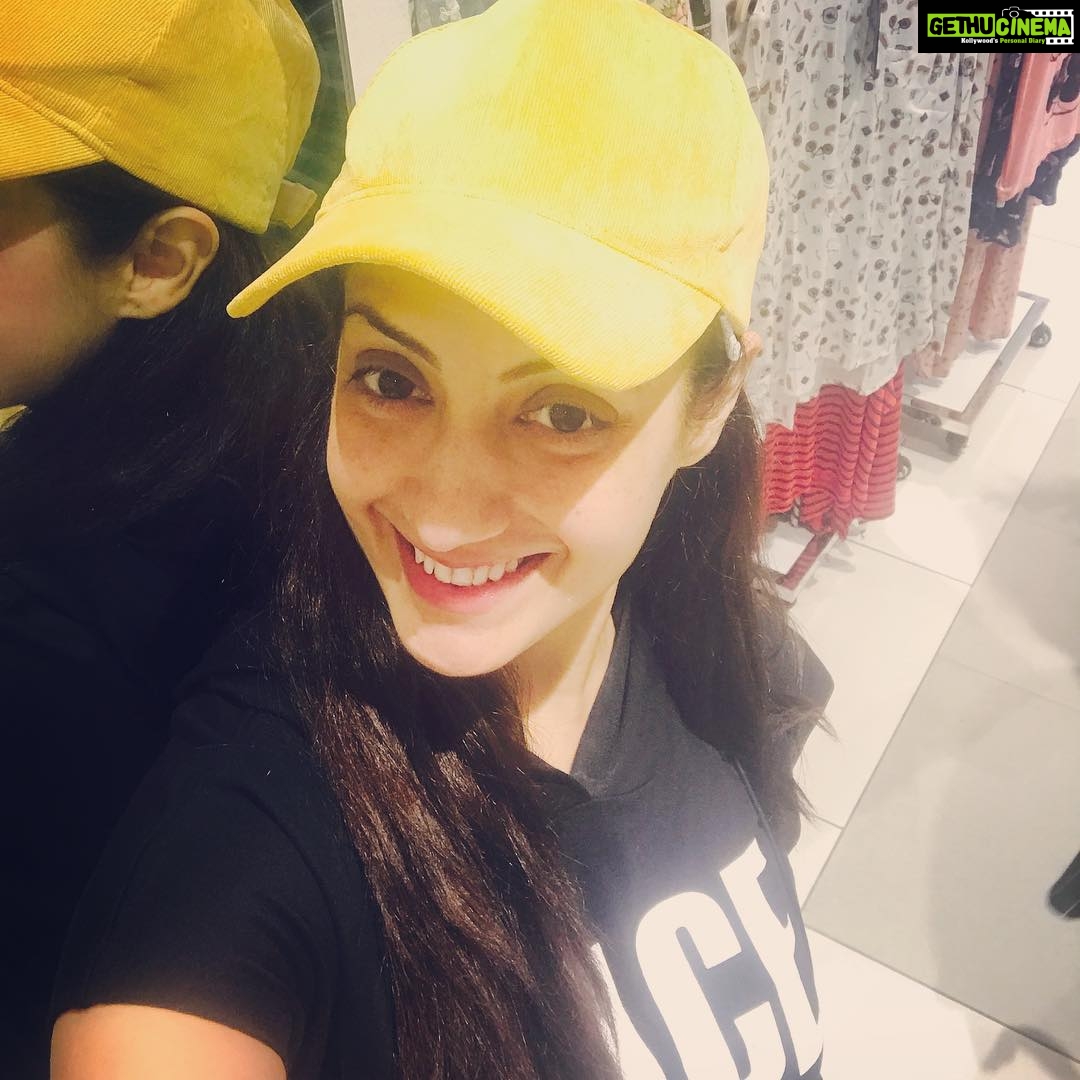 Gurleen Chopra Instagram - Everything you need will come to you at the perfect TIME 🤞🏻🤞🏻🤞🏻🤞🏻👊🏻👊🏻👊🏻👊🏻👊🏻🤷♀️🤷♀️🤷♀️🤷♀️🤷♀️🤷♀️