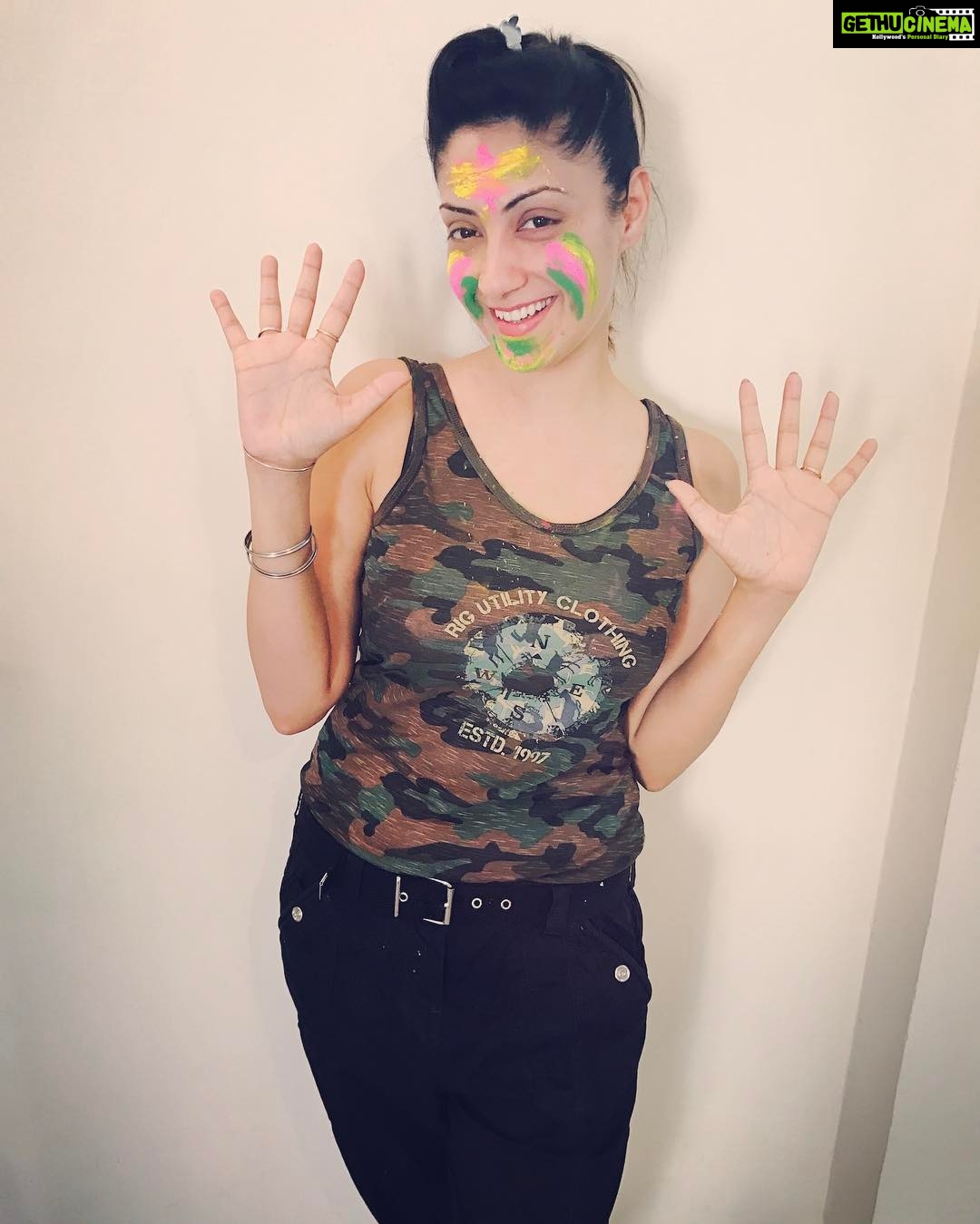 Gurleen Chopra Instagram - Happy holiiiiiii