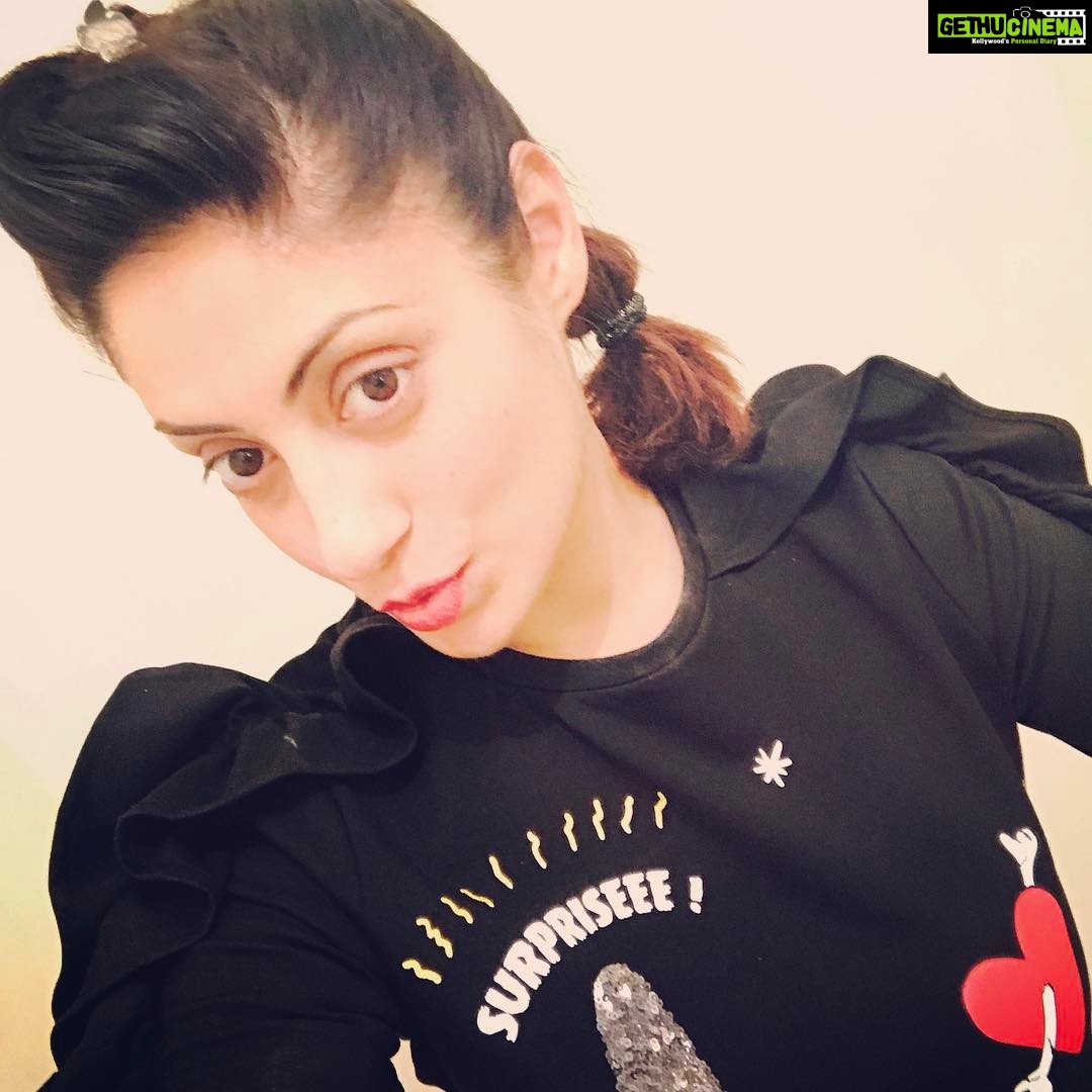 Gurleen Chopra Instagram - Everything you need is already within YOU happy women's day 💃🏻💃🏻💃🏻💃🏻💃🏻💃🏻💃🏻💃🏻