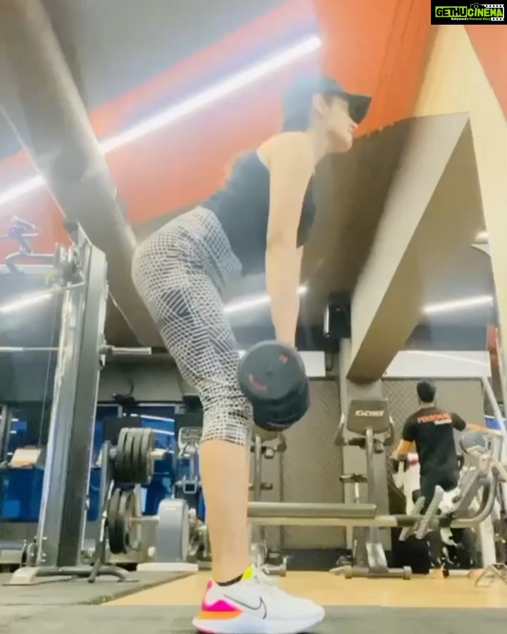 Gurleen Chopra Instagram - KOI V BODY OVER NIGHT NAHI BANN DI BAHUT DINA DI MEHNAT HARD WORK PROPER DIET 🍱 PROPER REST SLEEP REGULAR EXCERCISE SAB KUCH MIL K ACHI BODY TE FACE BNAUNDE A 🍱❤️👏💃 …
