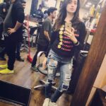 Gurleen Chopra Instagram - I have not only changed my hair cut I have CHANGED the style of my LIFE ( zindagi nu jeen da tareeka he badliya)💯💯💯💯💃🏻💃🏻💃🏻💃🏻💃🏻 Hakim's Aalim Hair 'N' Tattoo Lounge