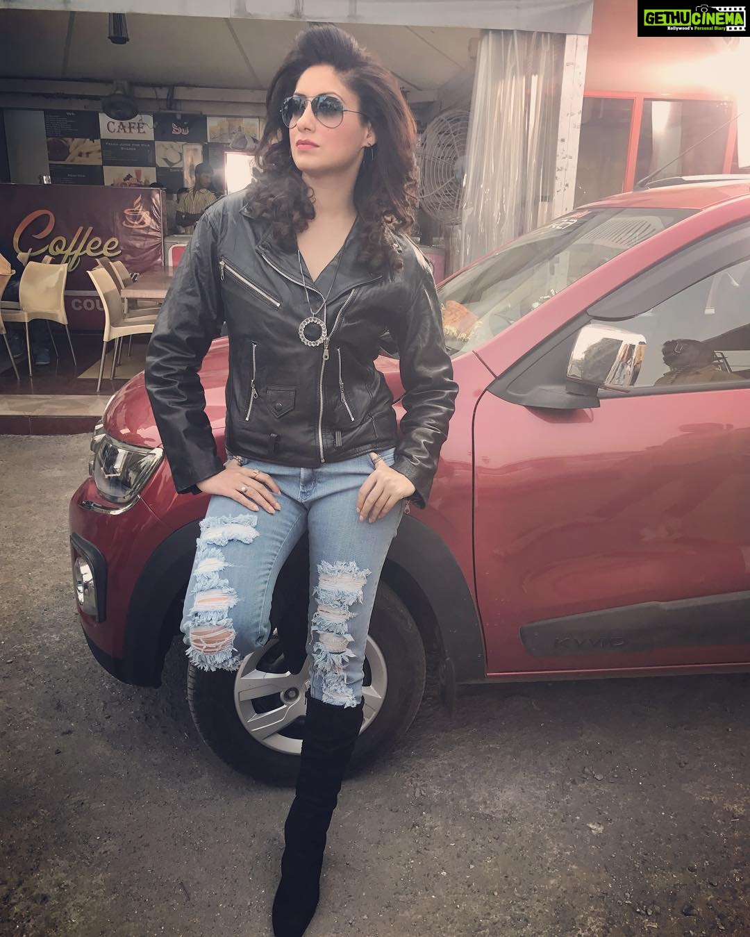 Gurleen Chopra Instagram - If u can't change ur FATE change your ATTITUDE.....