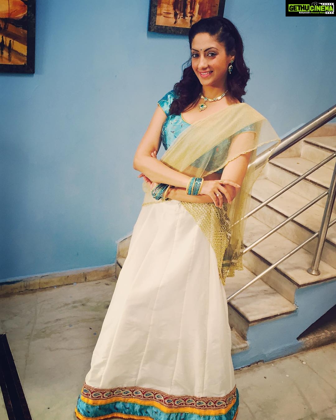 Gurleen Chopra Instagram - South Indian look half saree