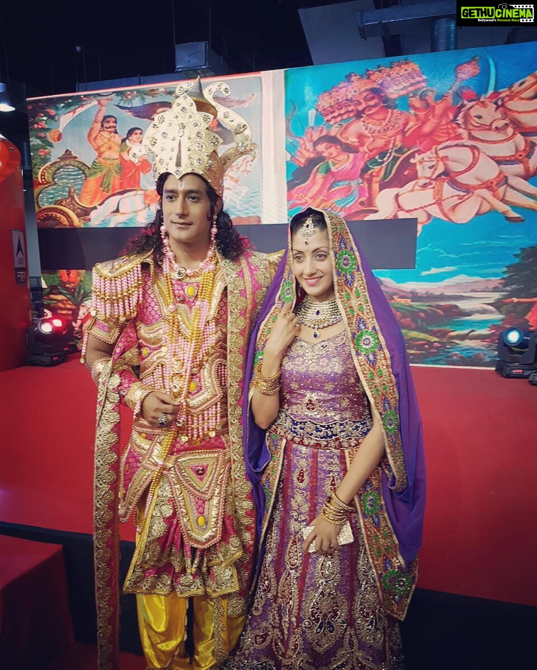 Gurleen Chopra Instagram - Proud to b a part of biggest Ramleela playing Sita Ji